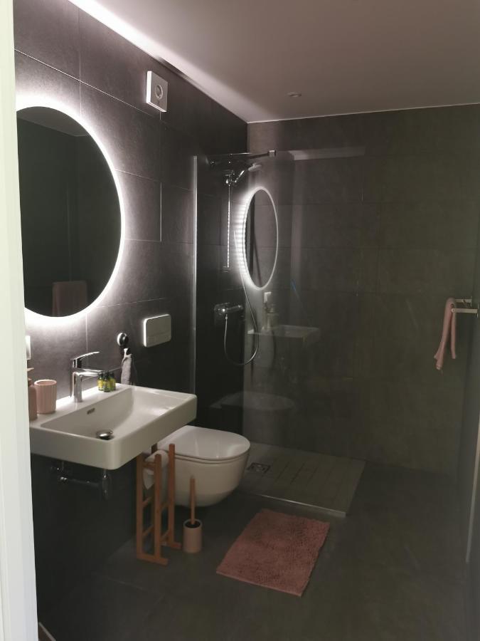 Albatross Getaway By The Sea, Spa And Forest With A Terrace Ķesterciems Kültér fotó